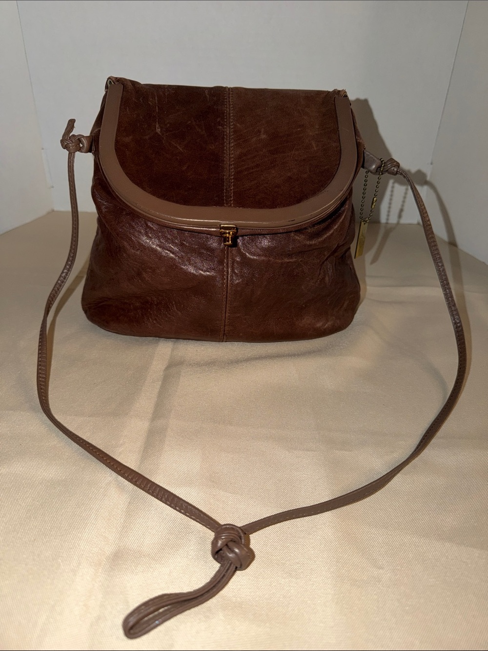 BAGS - Letisse Vintage Brown Leather CB/Shoulder Bag w/Frame Top Closure RETRO!